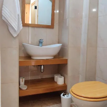 Gawhra Bed & Breakfast Victoria